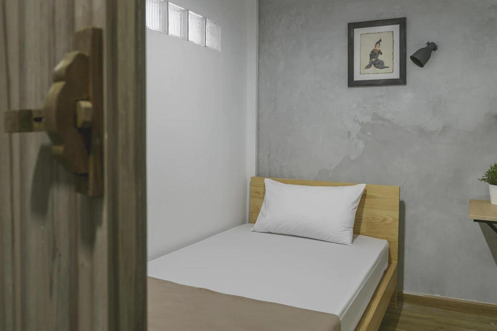 Hostal Ora Bangkok