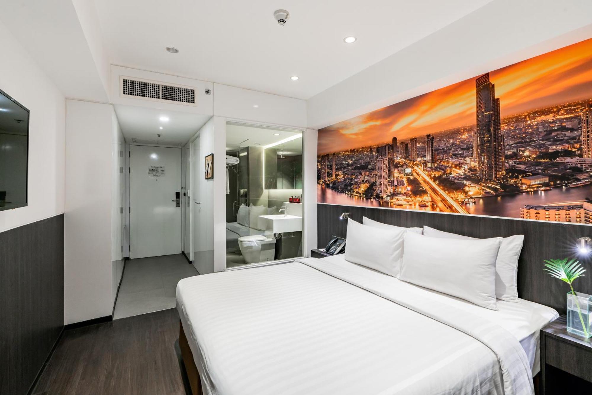 Galleria 12 Sukhumvit By Compass Hospitality Khách sạn 4*