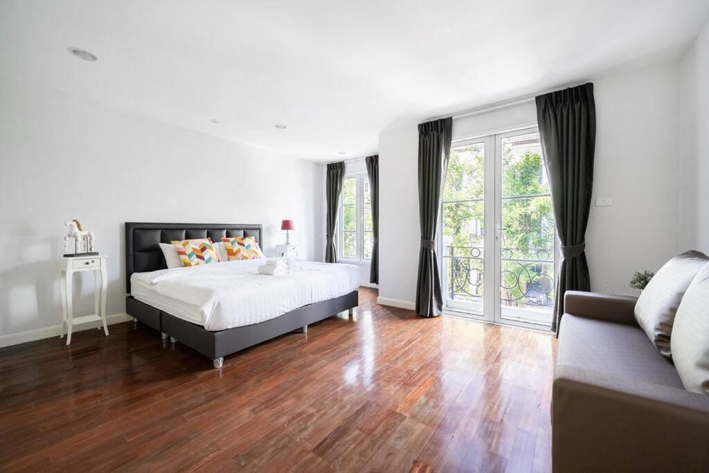 Miq_home901/asok Bts/resort Pool/12pax/1000mbwifi Villa