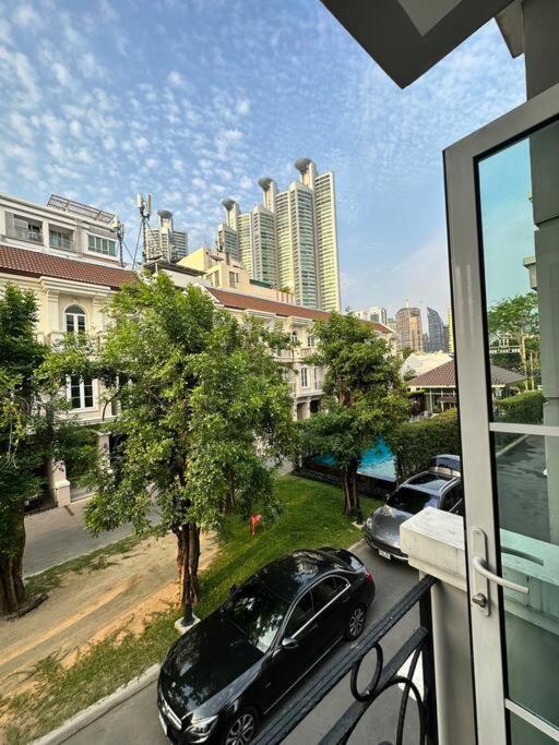 Miq_home901/asok Bts/resort Pool/12pax/1000mbwifi Villa Bangkok