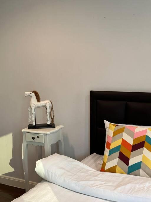 Villa Miq_home901/asok Bts/resort Pool/12pax/1000mbwifi *