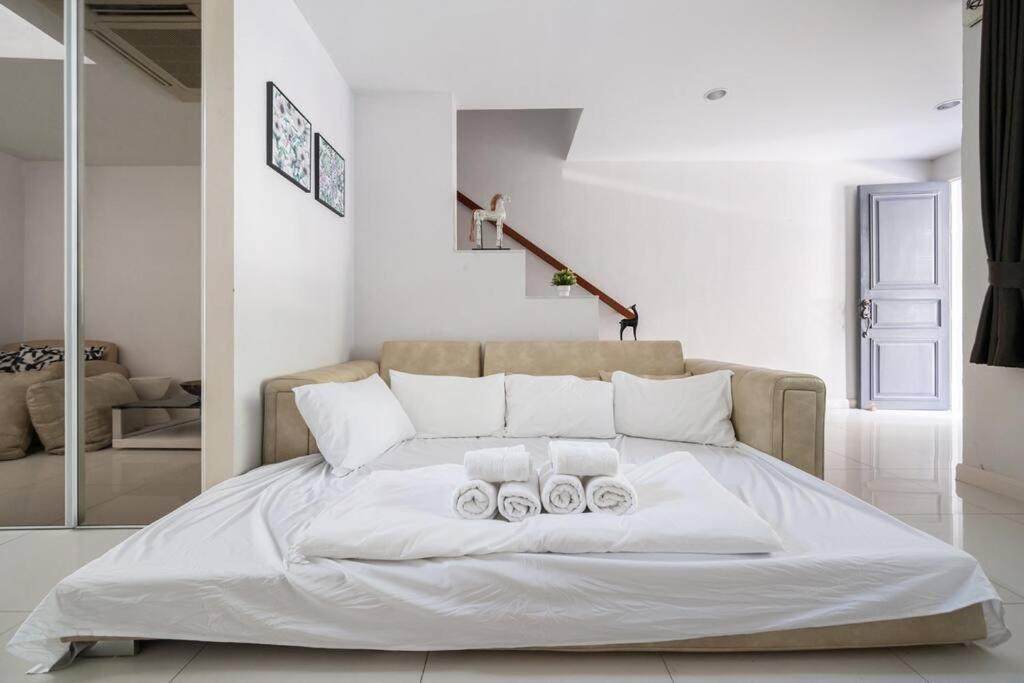 Miq_home901/asok Bts/resort Pool/12pax/1000mbwifi Villa *