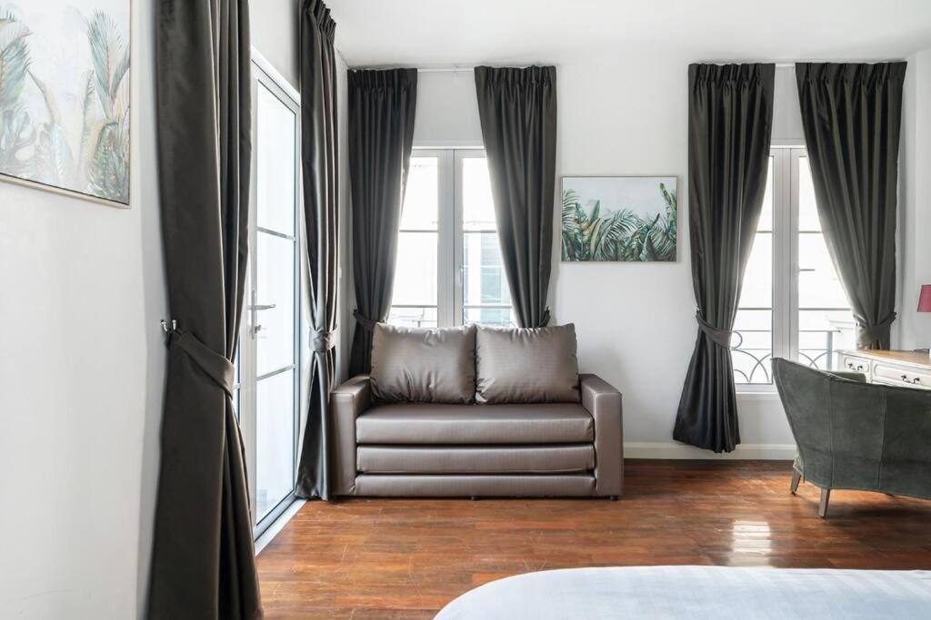 Miq_home901/asok Bts/resort Pool/12pax/1000mbwifi Bangkok