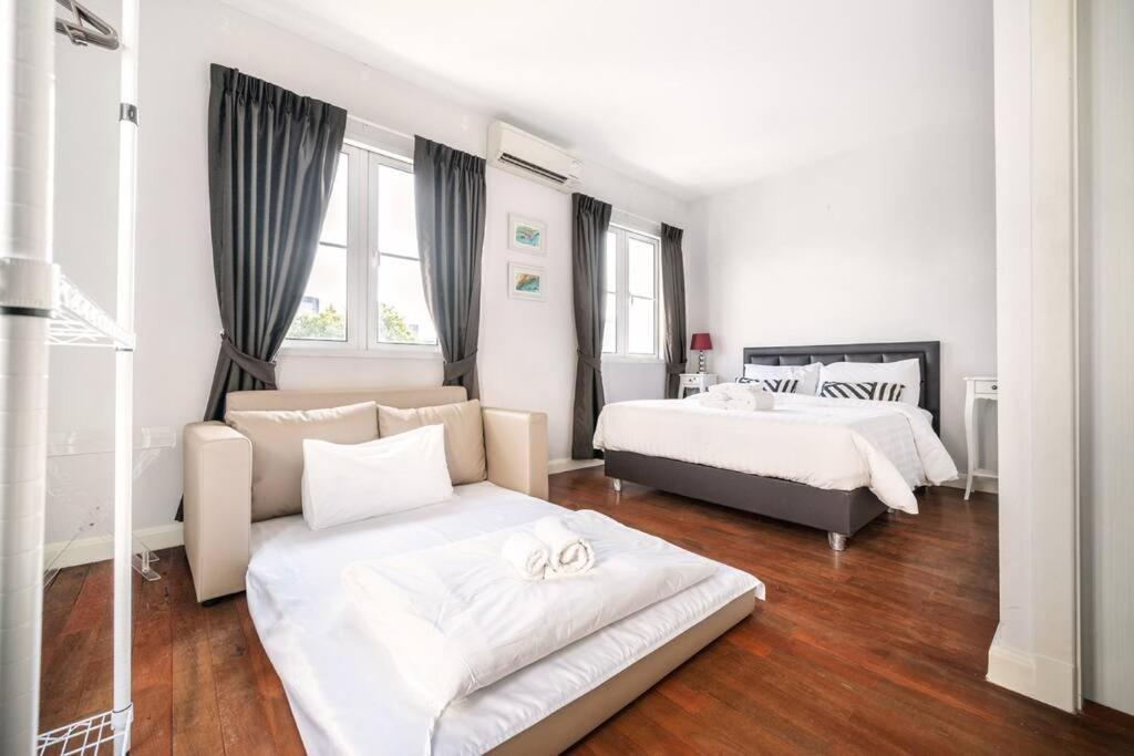 Miq_home901/asok Bts/resort Pool/12pax/1000mbwifi Villa Bangkok