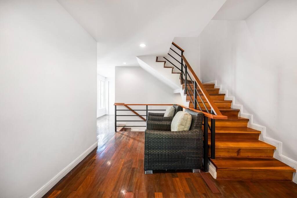 Miq_home901/asok Bts/resort Pool/12pax/1000mbwifi * Bangkok