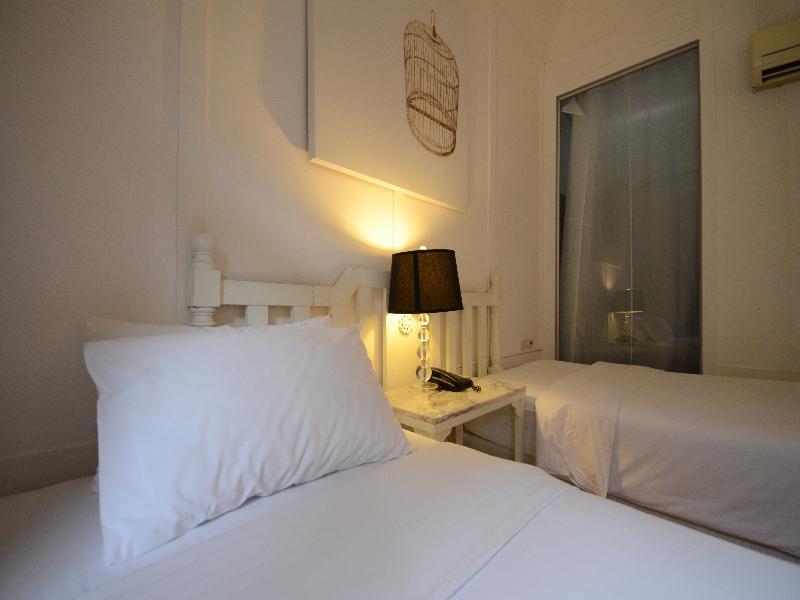 The Heritage Baan Silom 3*