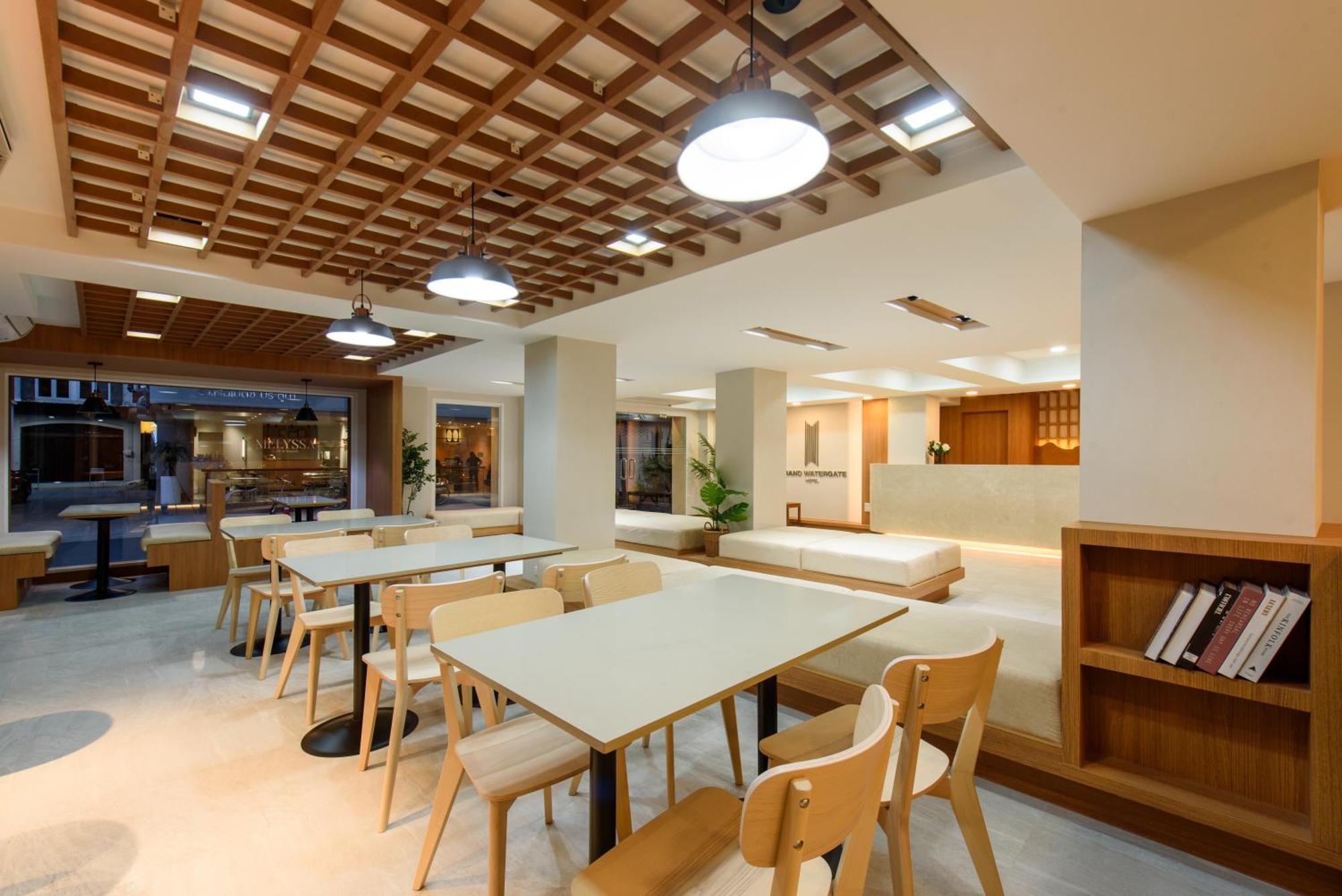 Grand Watergate Hotell