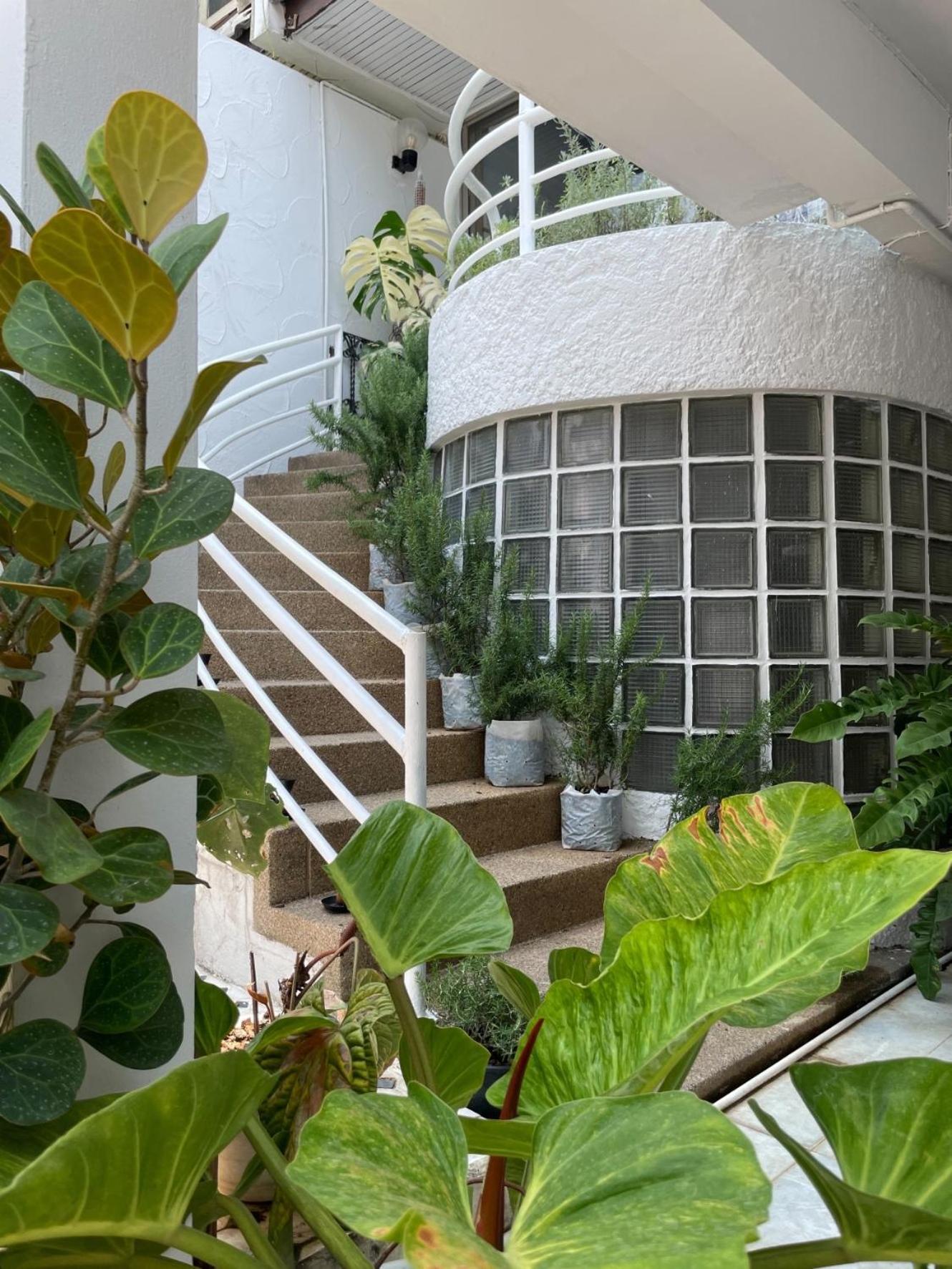 Homestay Midnight Crepes Homecafe/lifestyle Bangkok