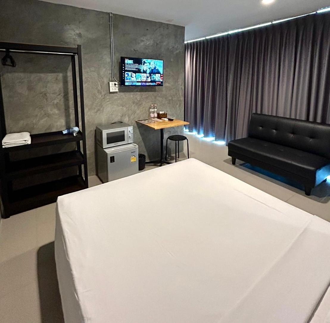 Udomsuk & Cafe - Bts Udomsuk Privat overnatting *