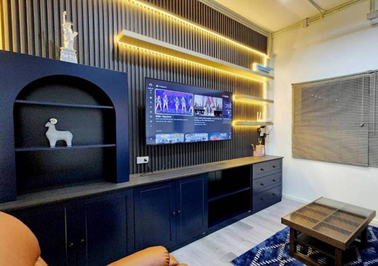 Lasalle House,bts,suvarnabhumi Airport,mega Bangna Apartment