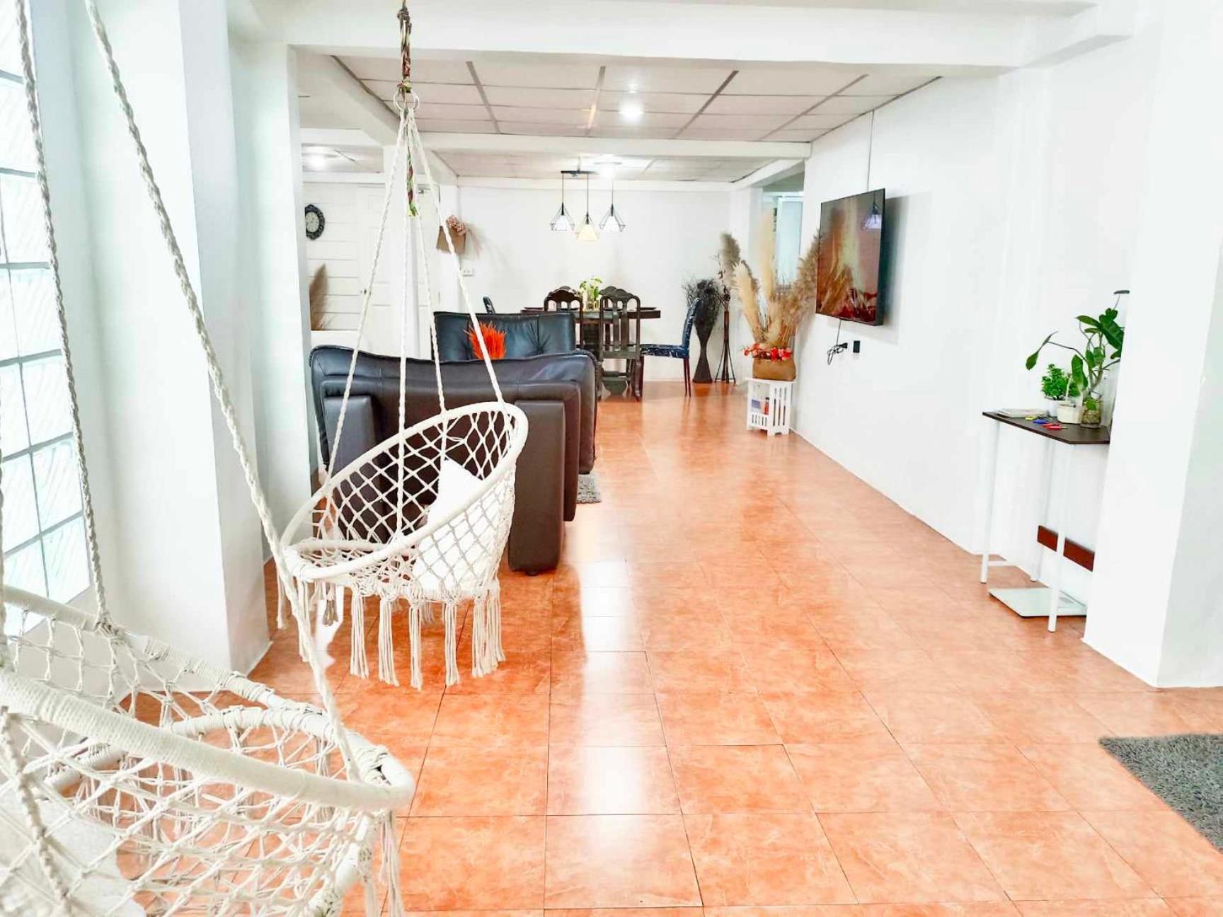 Getaway - 4 Bedroom,6 Beds And 5 Bathroom Pousada