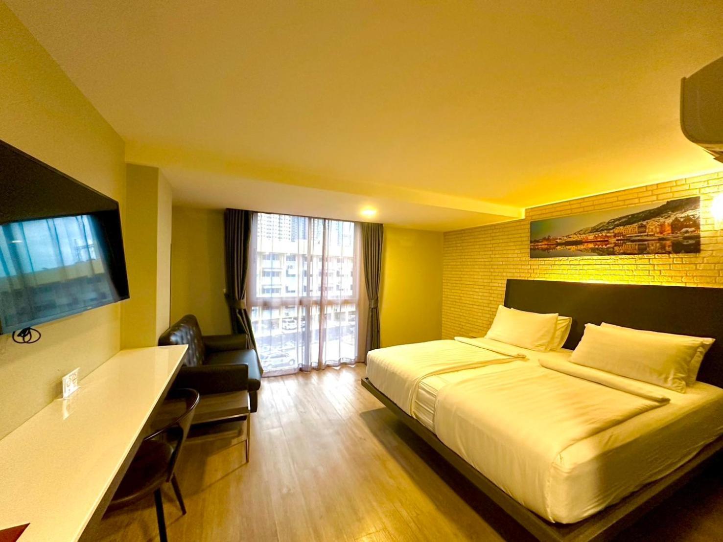 Hotell Bb Glass House