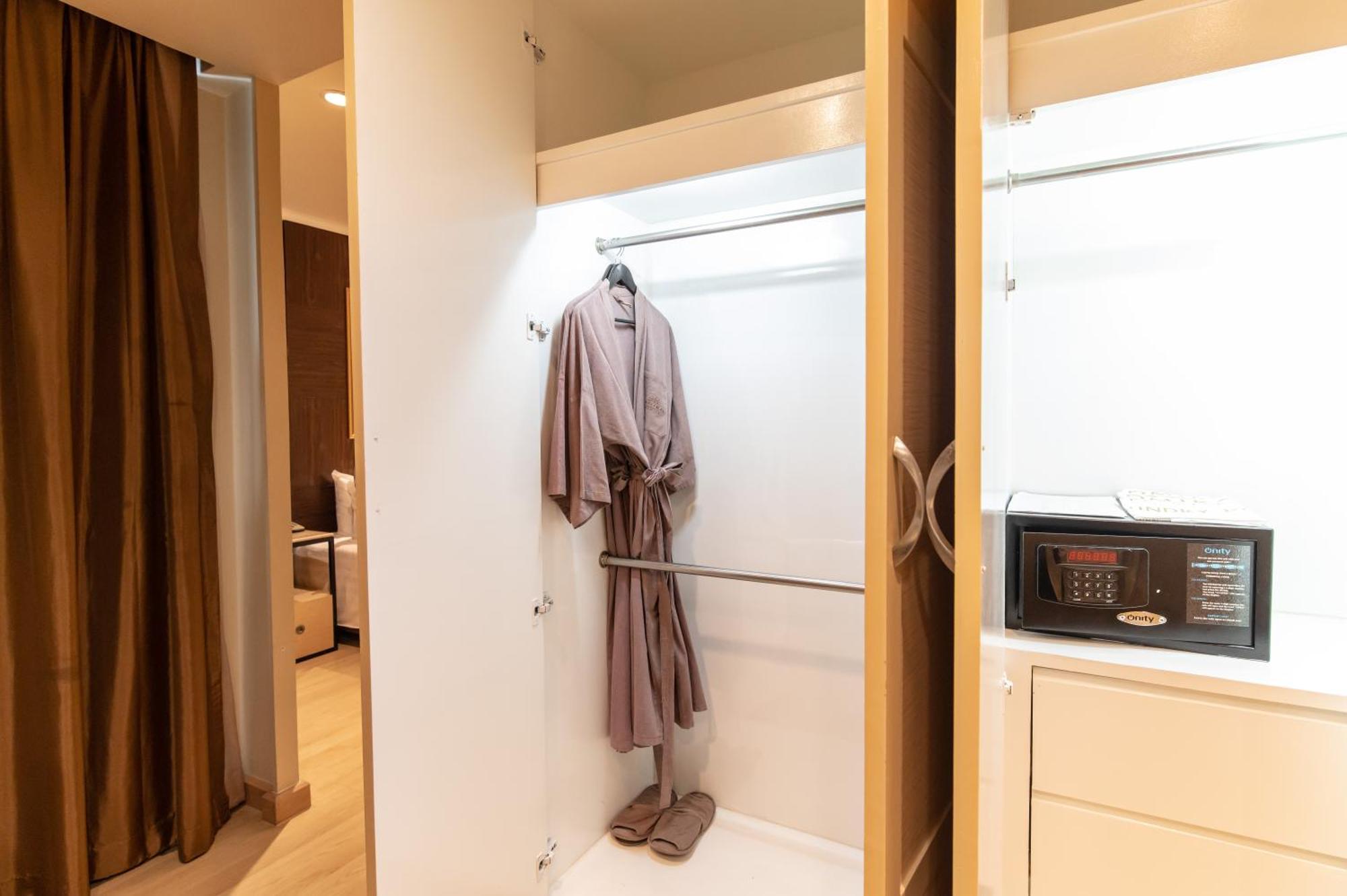 Admiral Premier 4* Bangkok