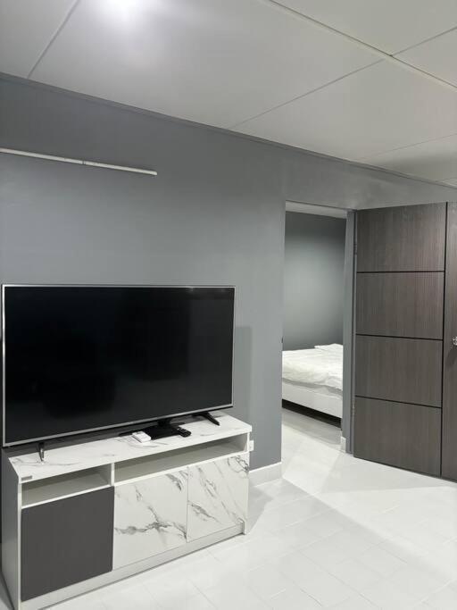 Apartamento Impact Donmuang Popular C5