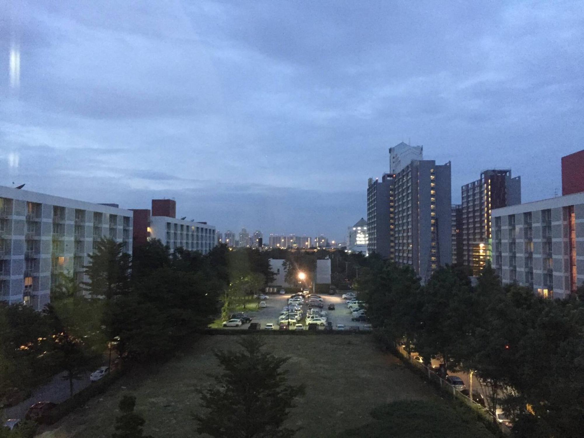Savi Premium 1 Near Bkk Piyavet Hospital Casa vacanze Bangkok