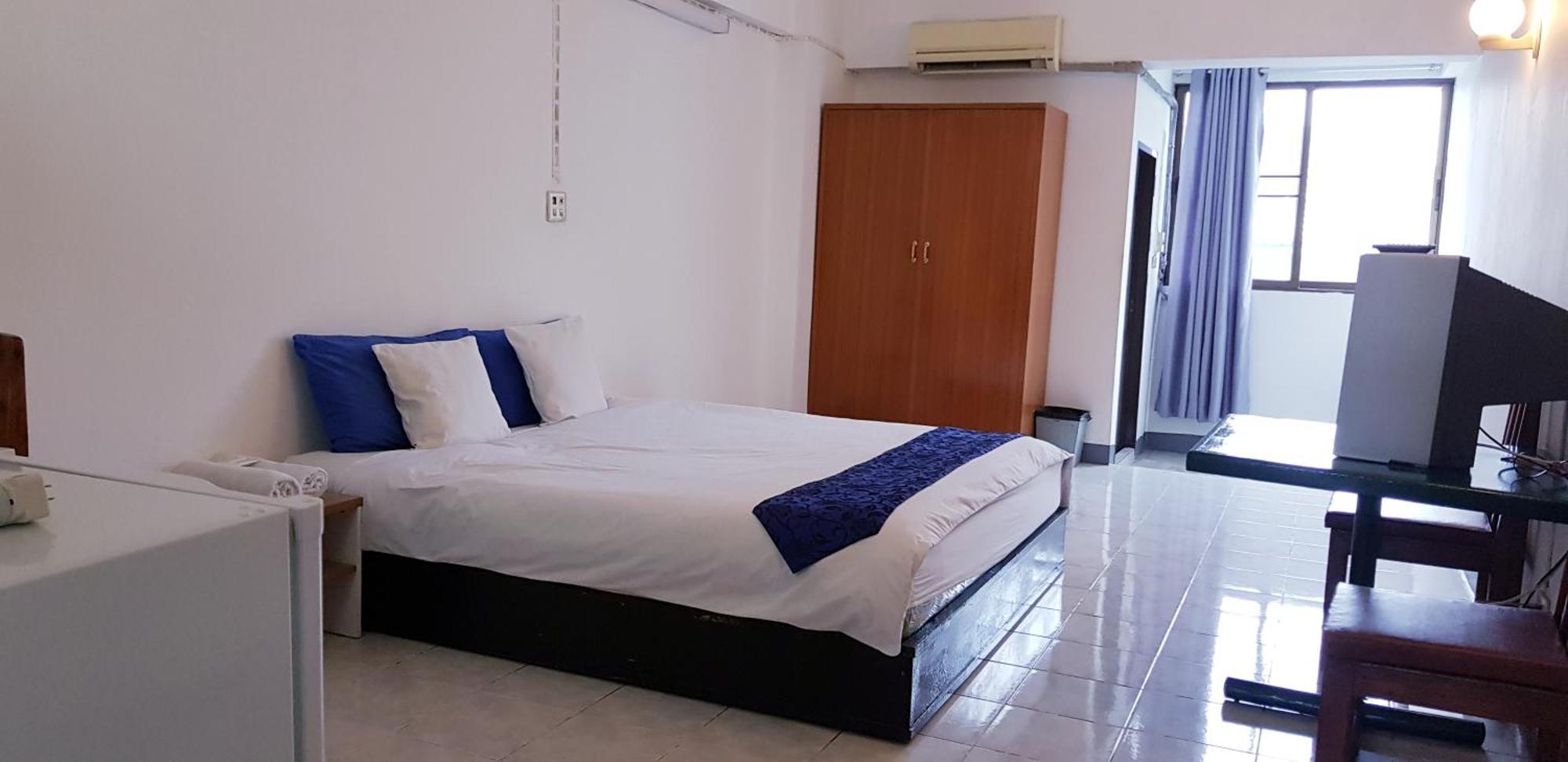 โรงแรมวินบางนา Win Bangna Hotel 3*