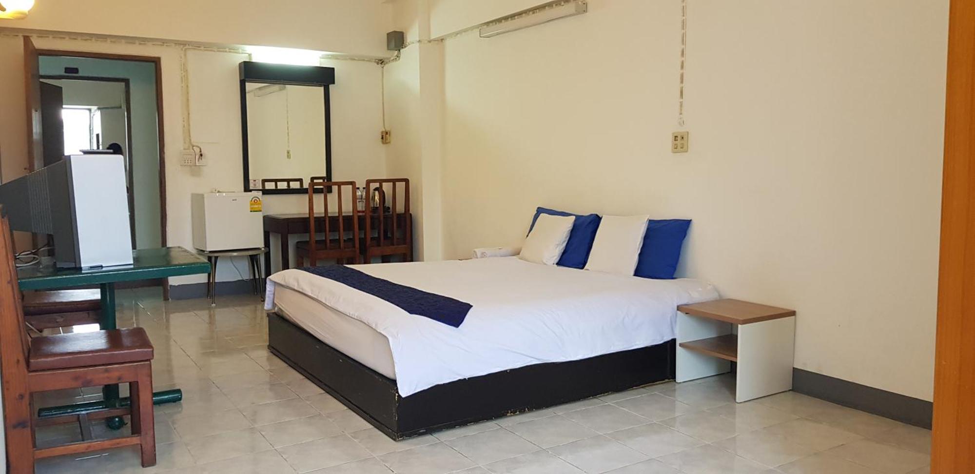 โรงแรมวินบางนา Win Bangna Hotel 3*