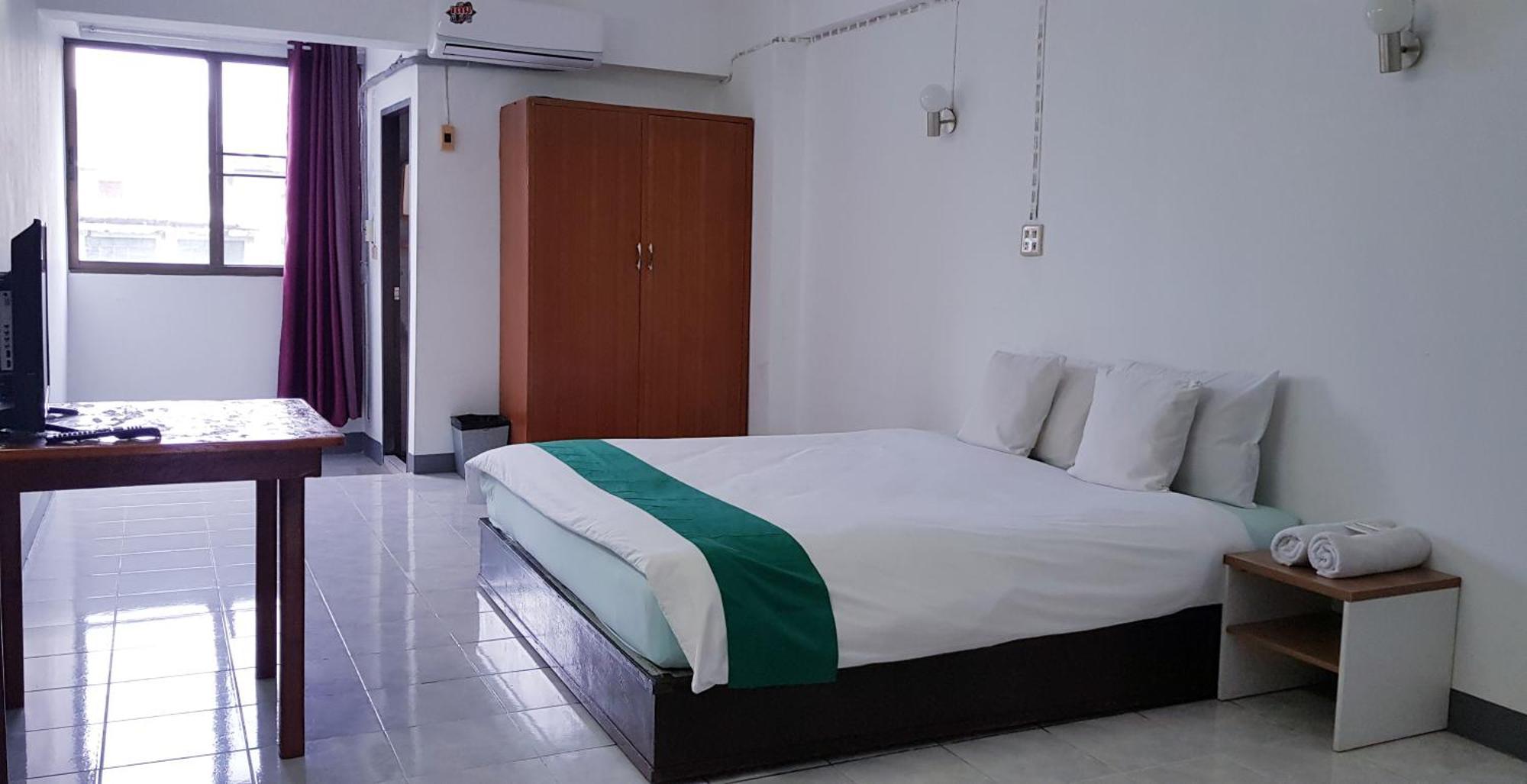 โรงแรมวินบางนา Win Bangna Hotel 3*