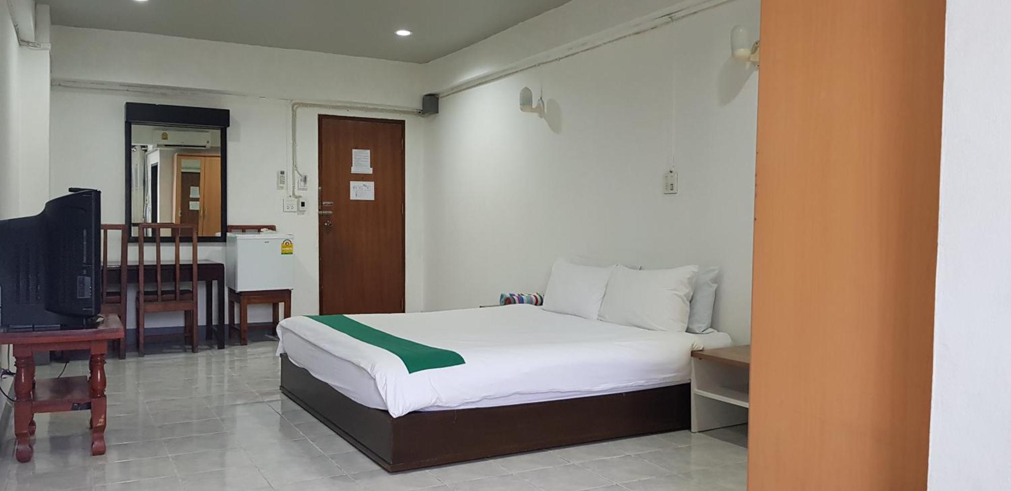 Hotel โรงแรมวินบางนา Win Bangna 3*