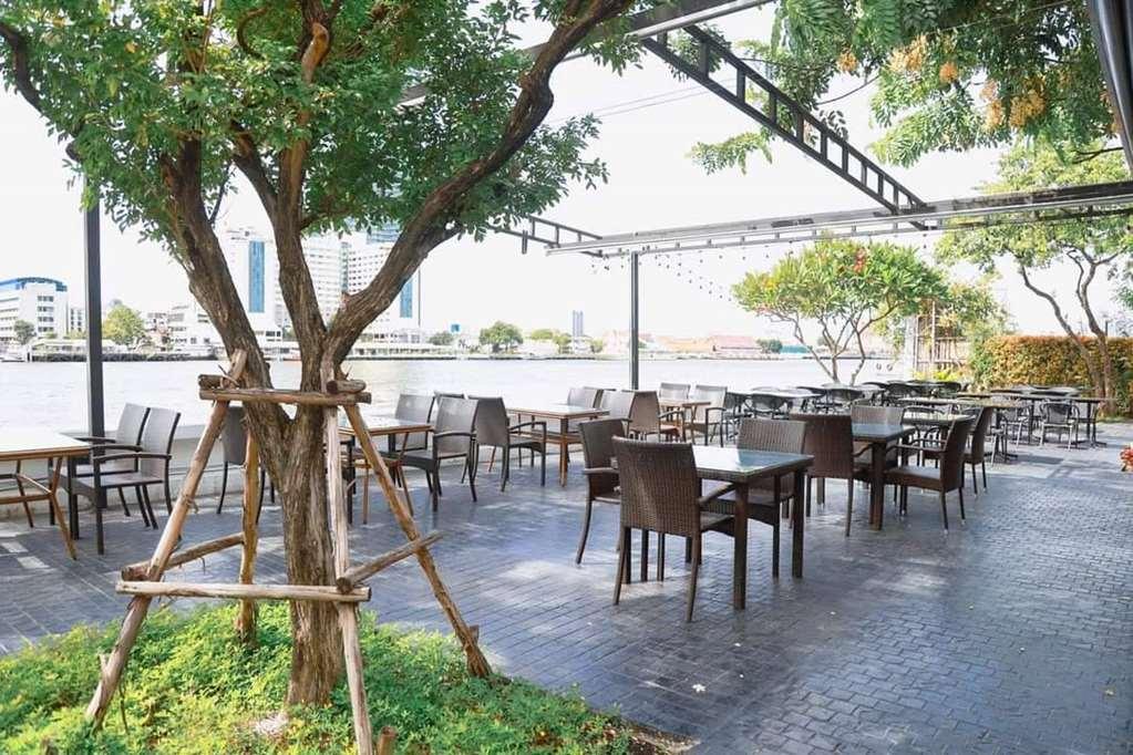 Hotell Away Riverside Kene