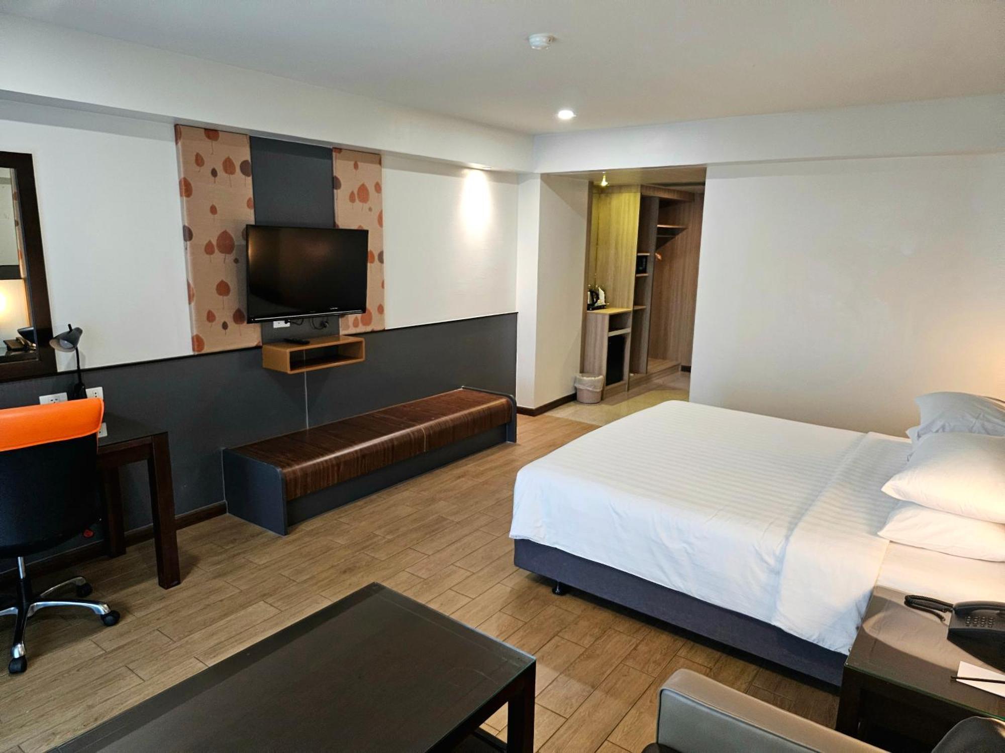 Dynasty Grande Hotel 4*