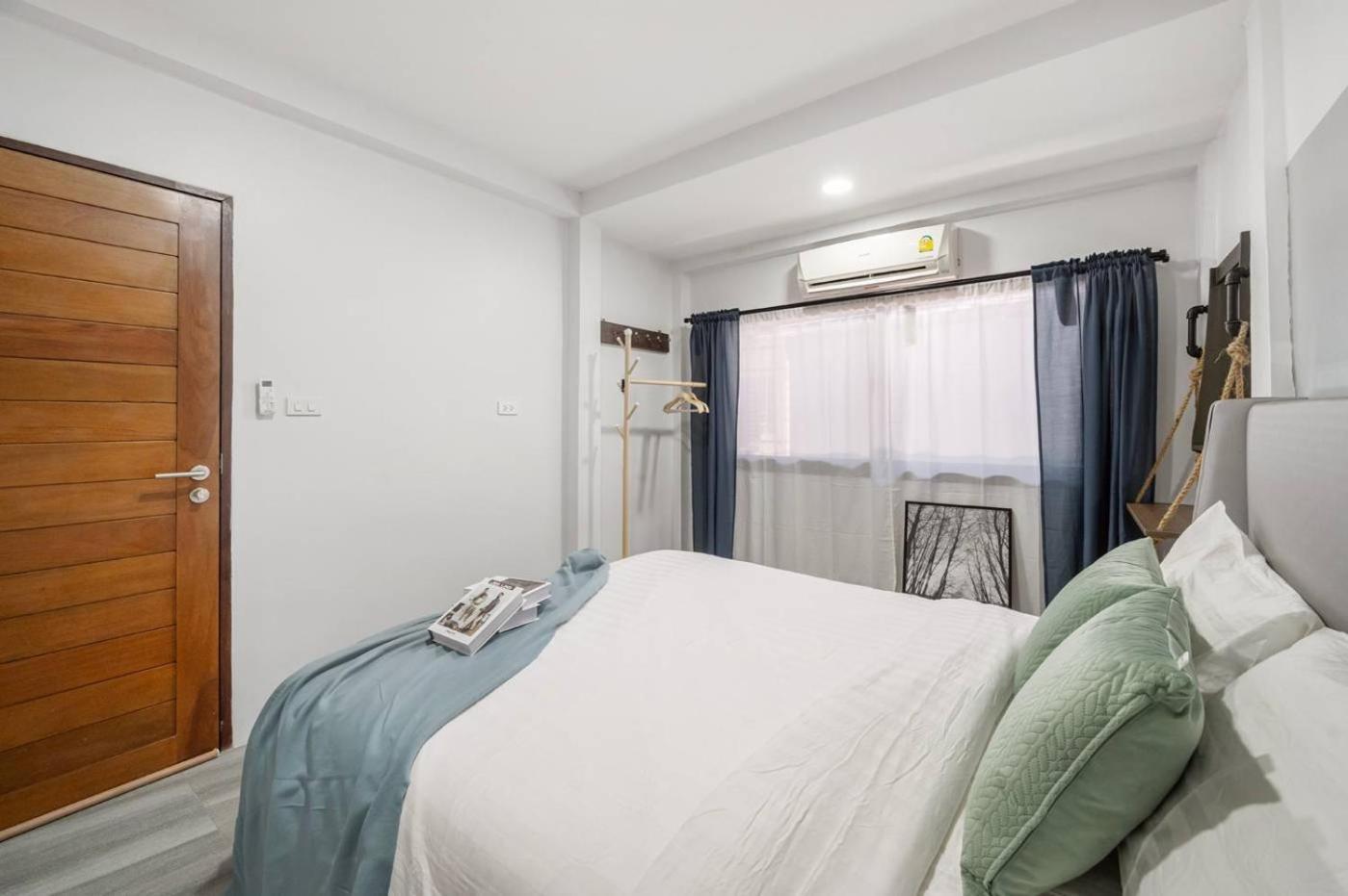 Cozy House Chatuchak Market, 12pp