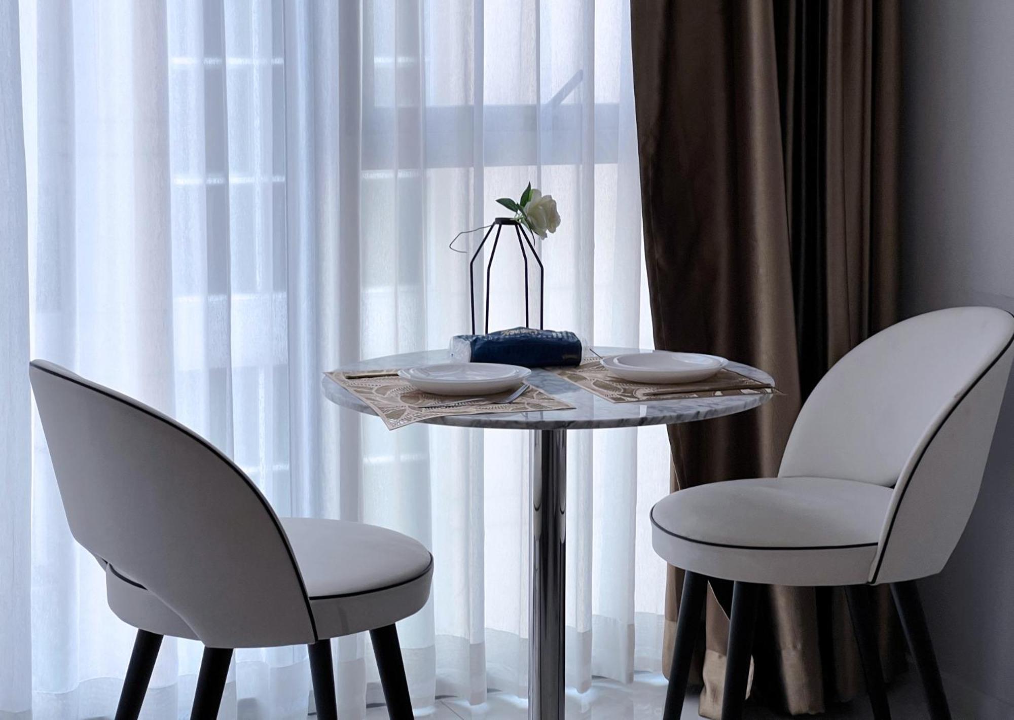 Appartamento Hyde Sukhumvit 11 Nana & Five House *