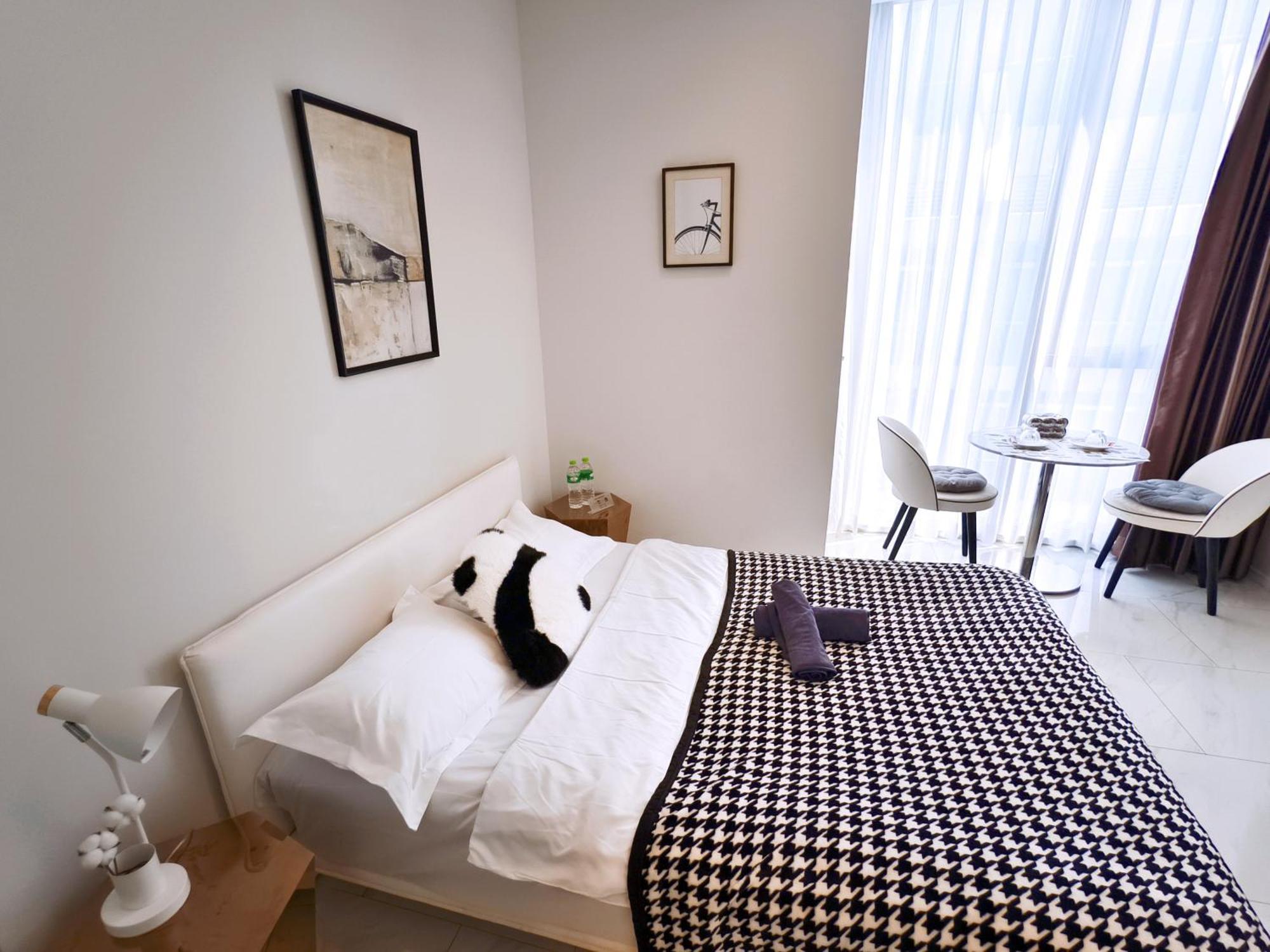 Appartamento Hyde Sukhumvit 11 Nana & Five House Bangkok