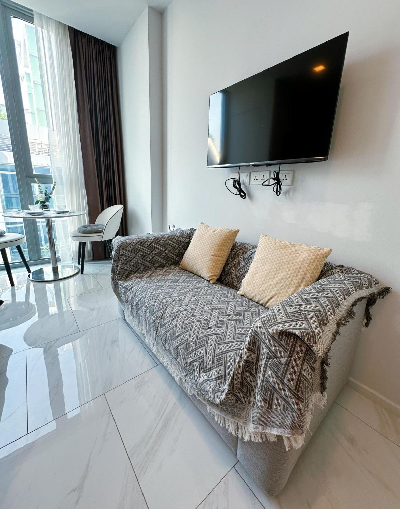 Hyde Sukhumvit 11 Nana & Five House Appartamento *