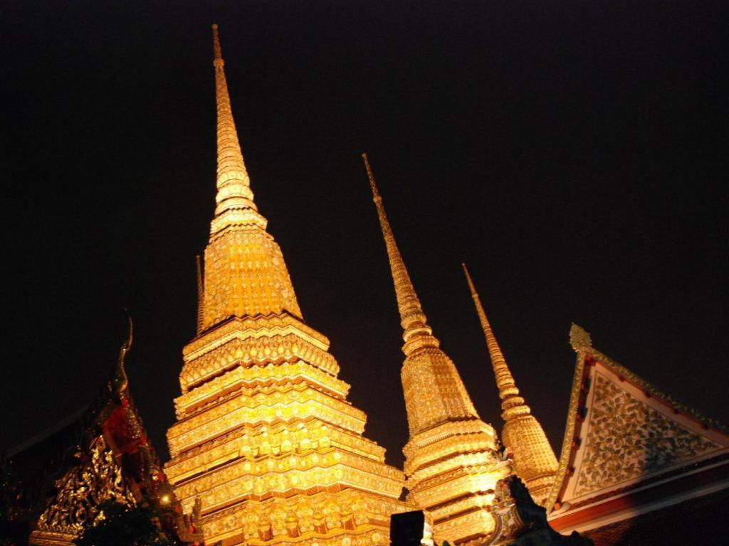 Khách sạn De Moc