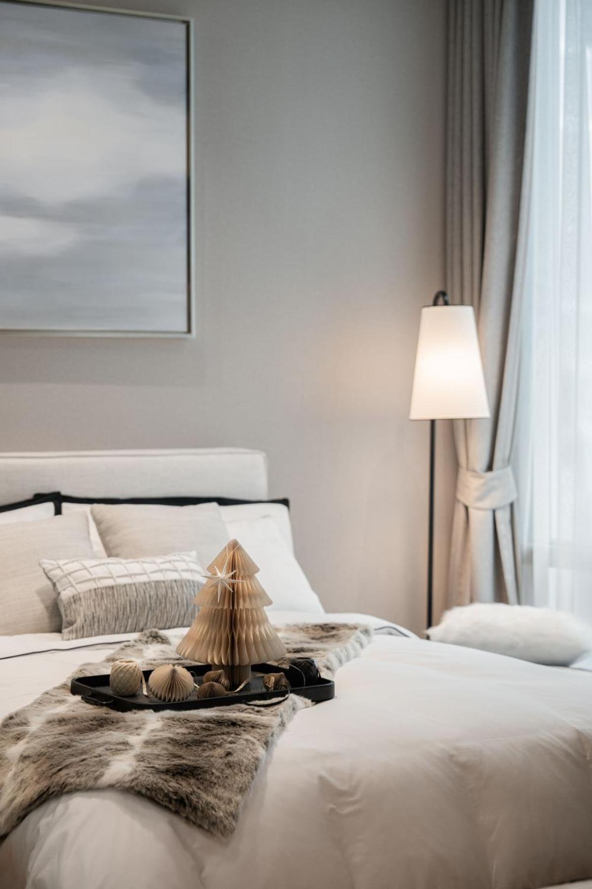 Căn hộ Ultra Luxury Large High Floor Nana Asok Bts Mrt Bangkok