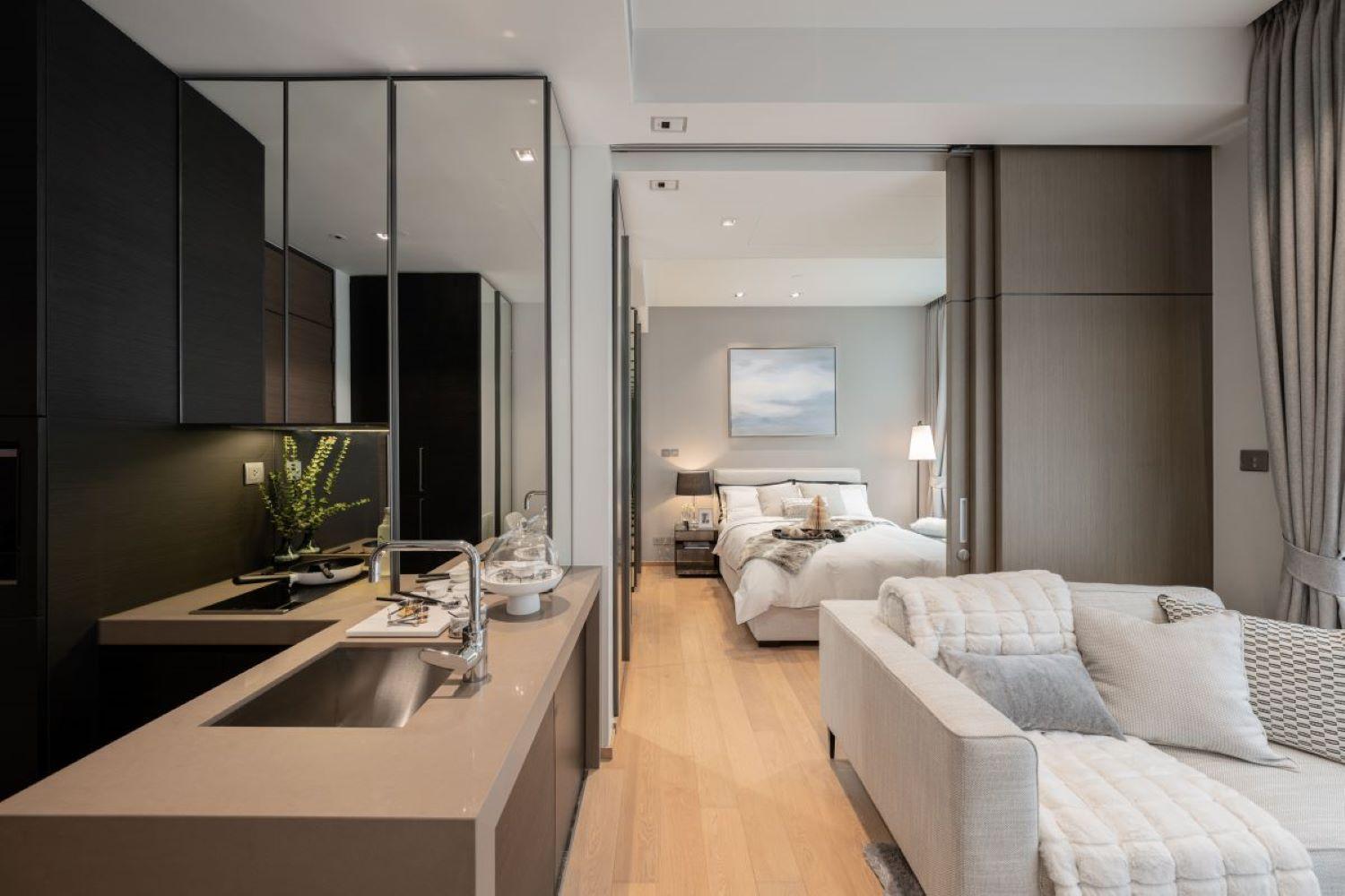 Căn hộ Ultra Luxury Large High Floor Nana Asok Bts Mrt