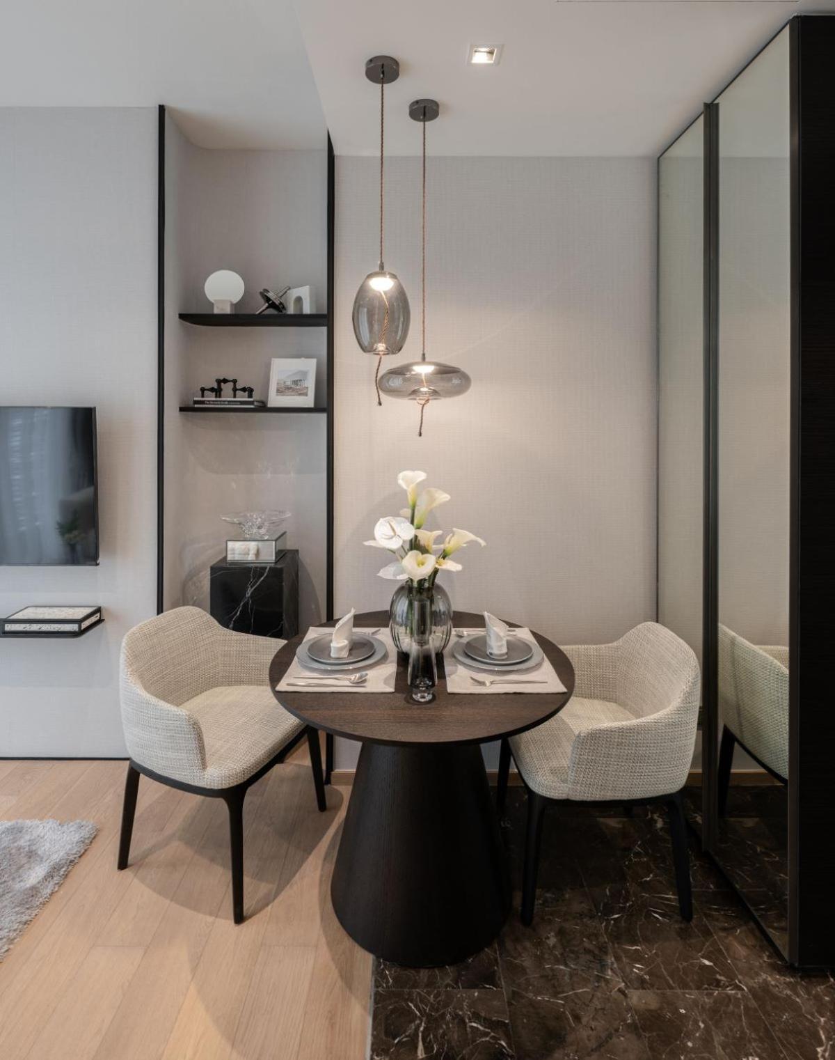 Căn hộ Ultra Luxury Large High Floor Nana Asok Bts Mrt Bangkok