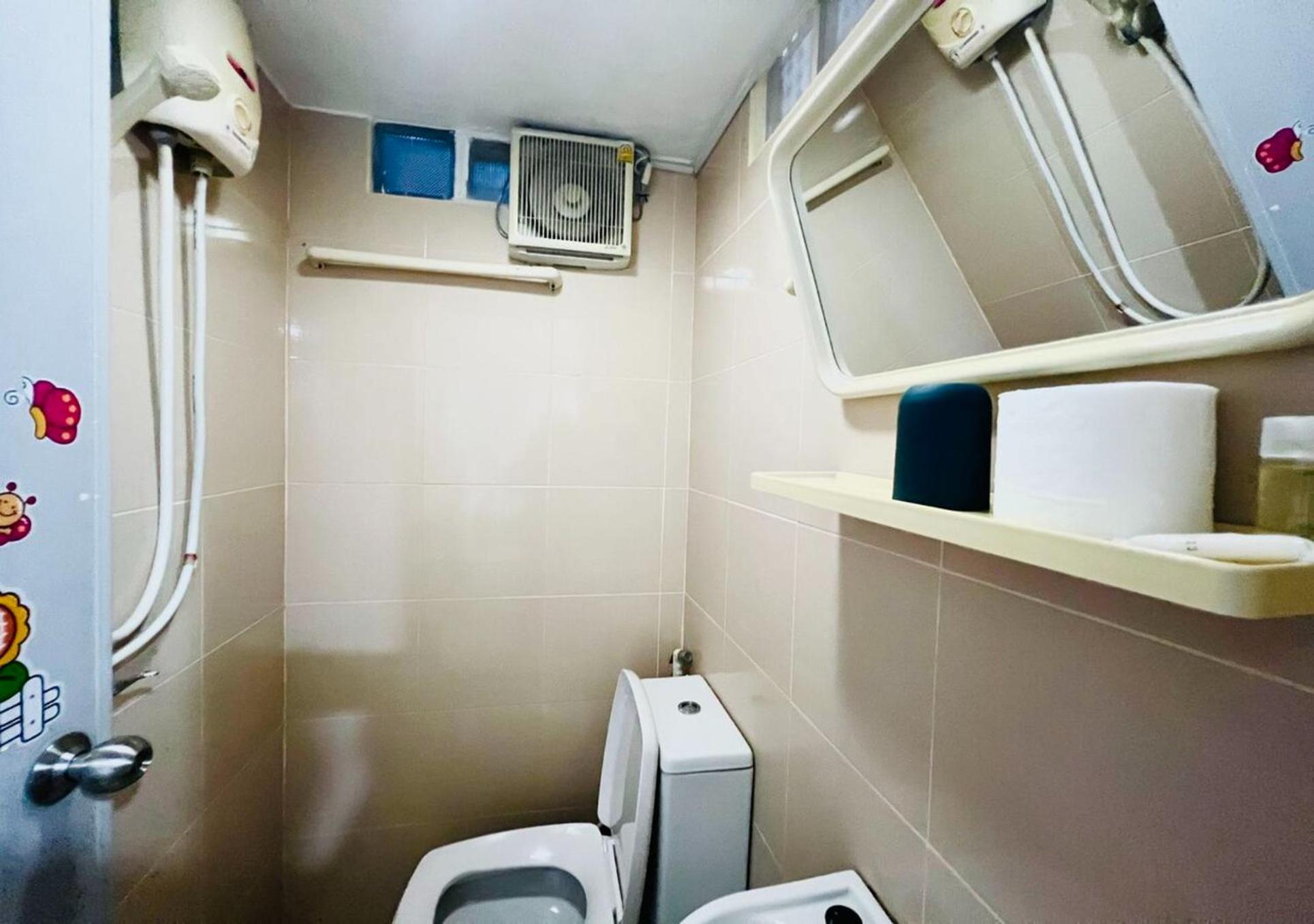 Ree House@soi Cowboy-asoke Bts-mrt Gasthuis