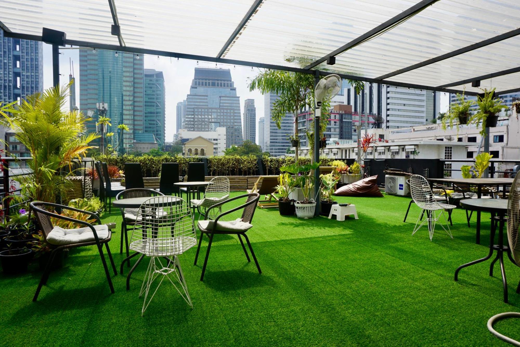 Hash Silom Soi 3 - Hip And Funky With Rooftop View Pangsapuri *