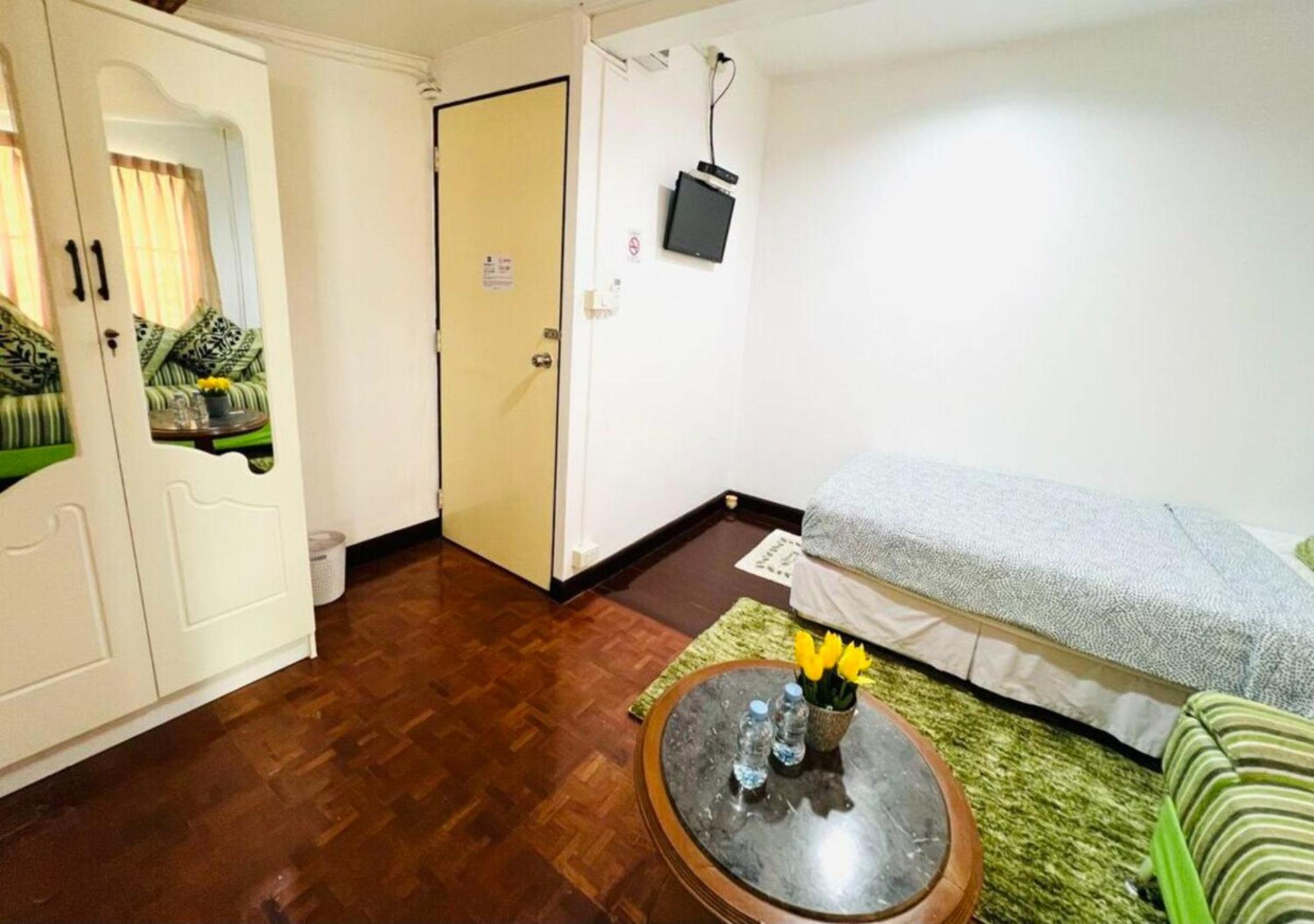Ree House@soi Cowboy-asoke Bts-mrt Gasthuis *