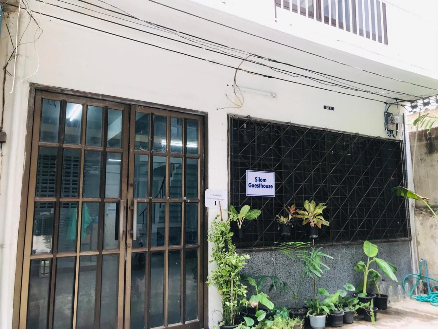 Nhà trọ Silom