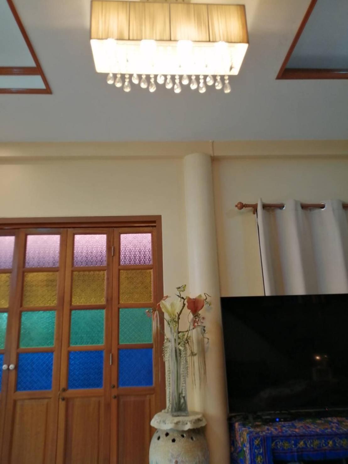 Baan Chay Sala, 2 Bedrooms House Near Airport Holiday home *