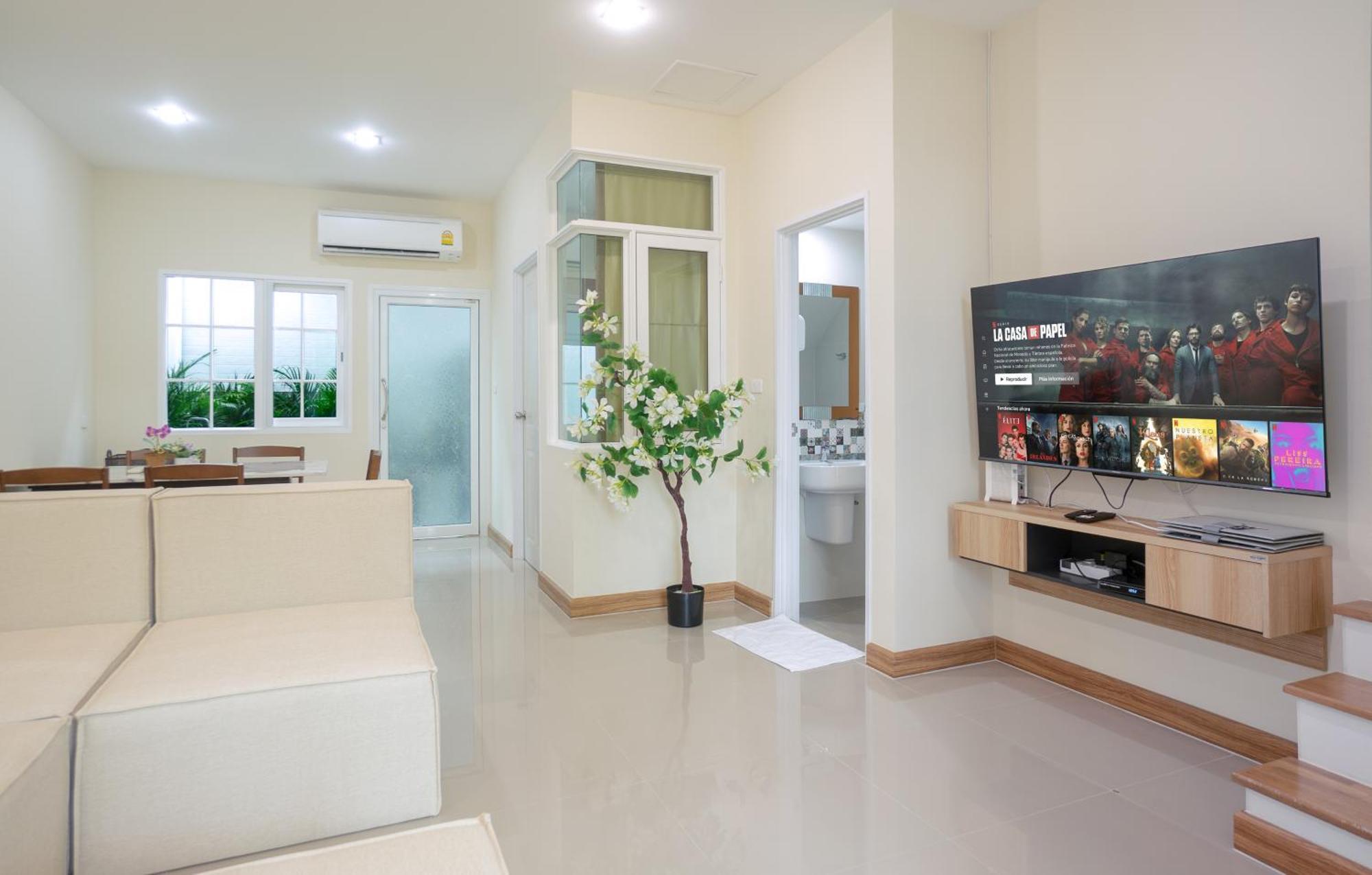 Holiday home H1, Wi-fi 1,000 Mbps, Fashion Island, Mrt Bangkok