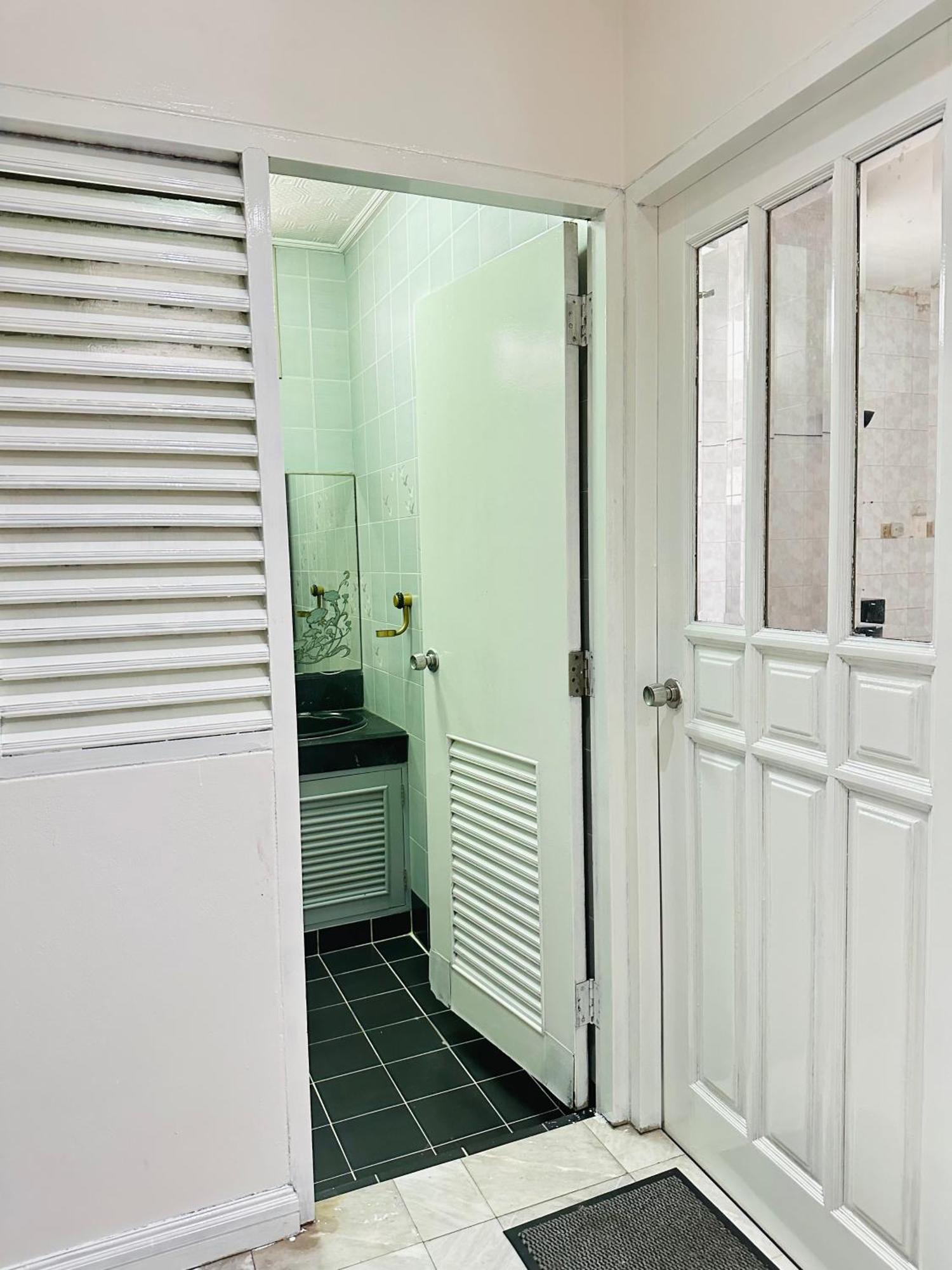 Sathon輕軌附近市中心5房獨棟全明屋各大景點附近 Villa Bangkok