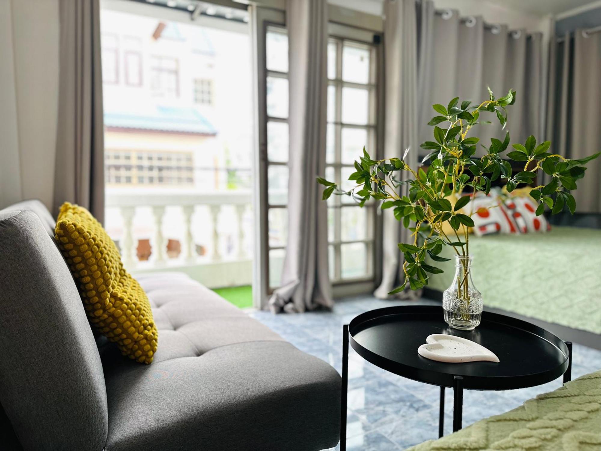 Villa Sathon輕軌附近市中心5房獨棟全明屋各大景點附近 *