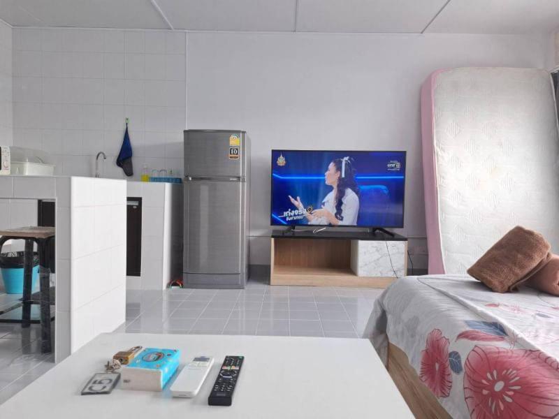 Apartment C5 *