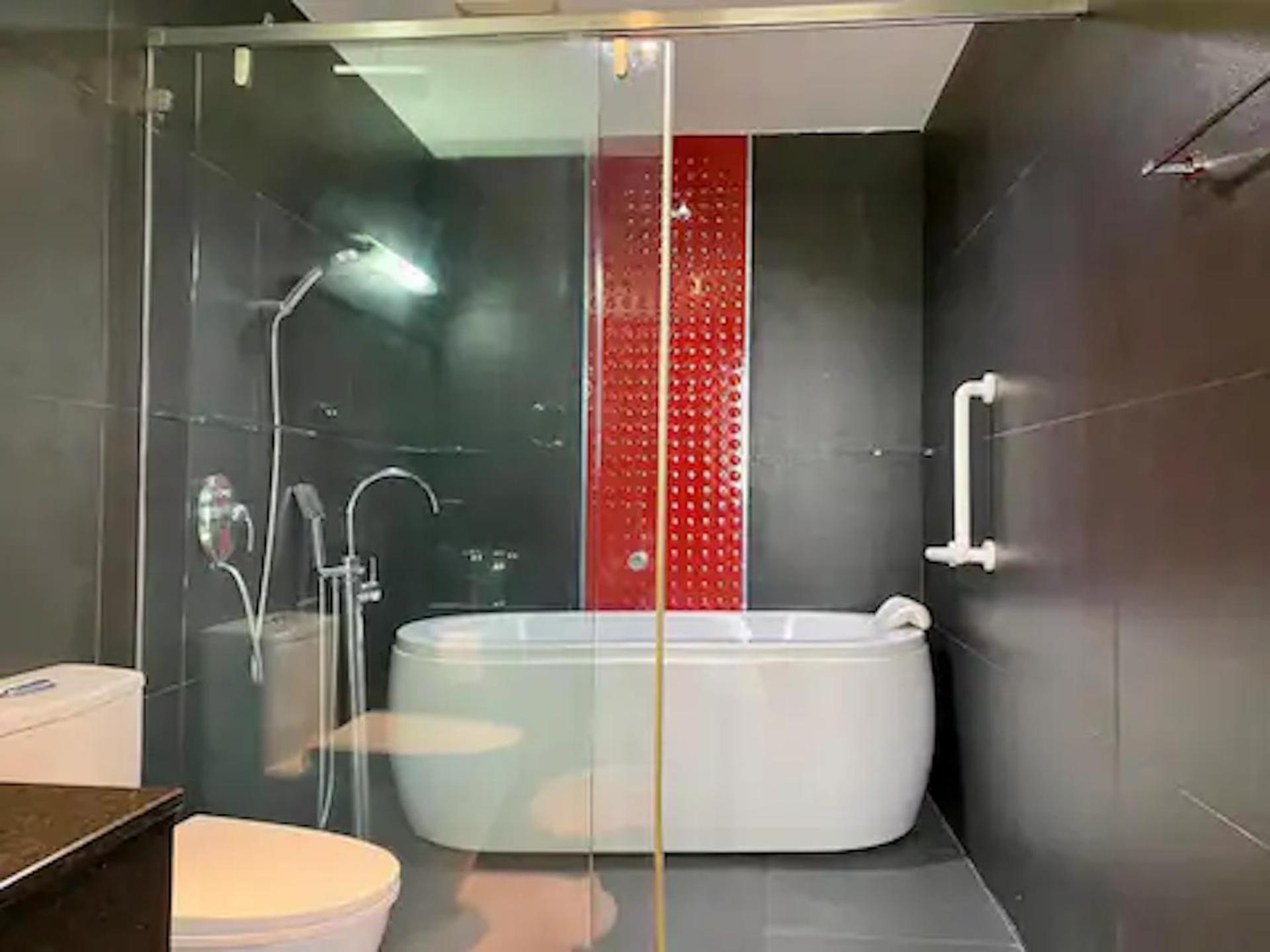 W8 2 Plus Bedroom Luxury Private Floor Penthouse In Central Bkk