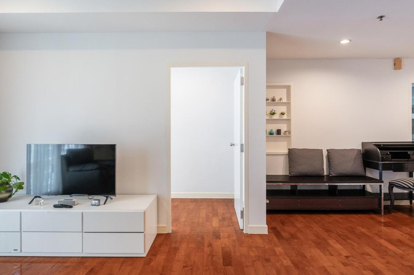 Apartamento Bts Phromphong Sukhumvit 24 Family 2 Bedroom 2 Bathroom
