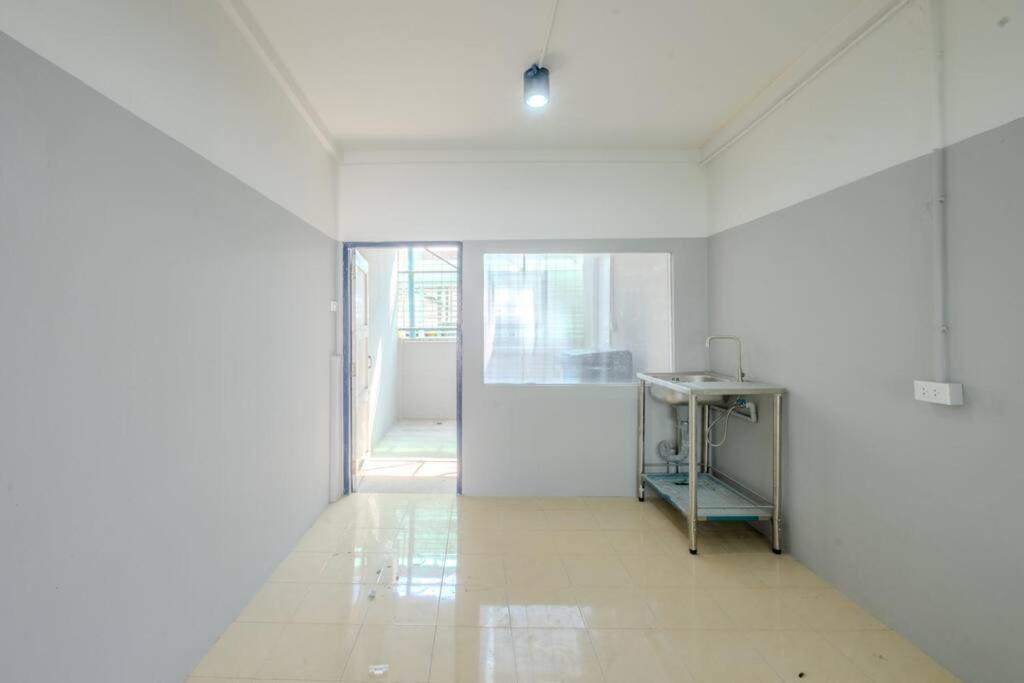 Appartement 5-br With 6mins Walk To Mrt Rama 9 *
