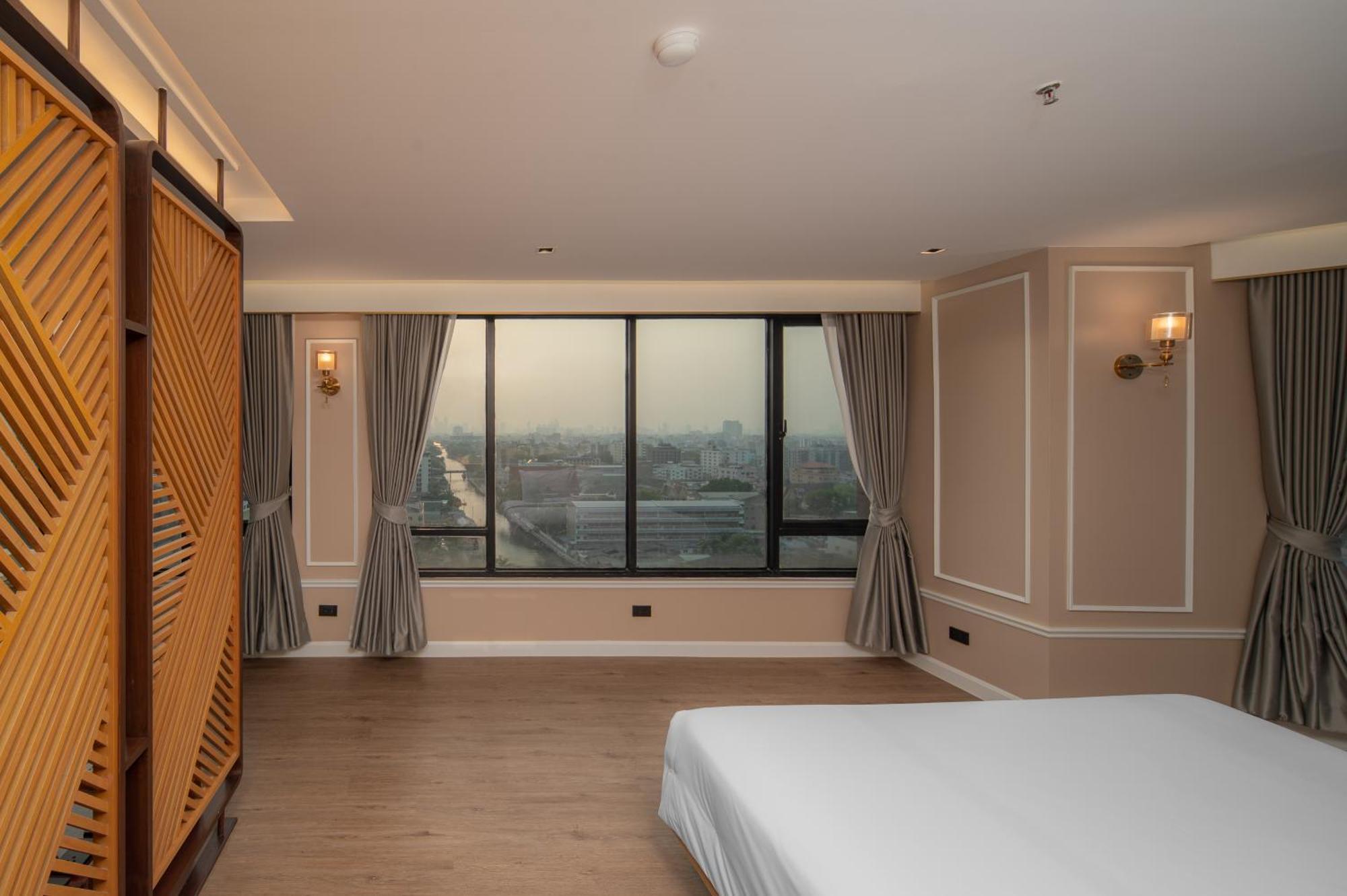 Hotel Alexander Bangkok