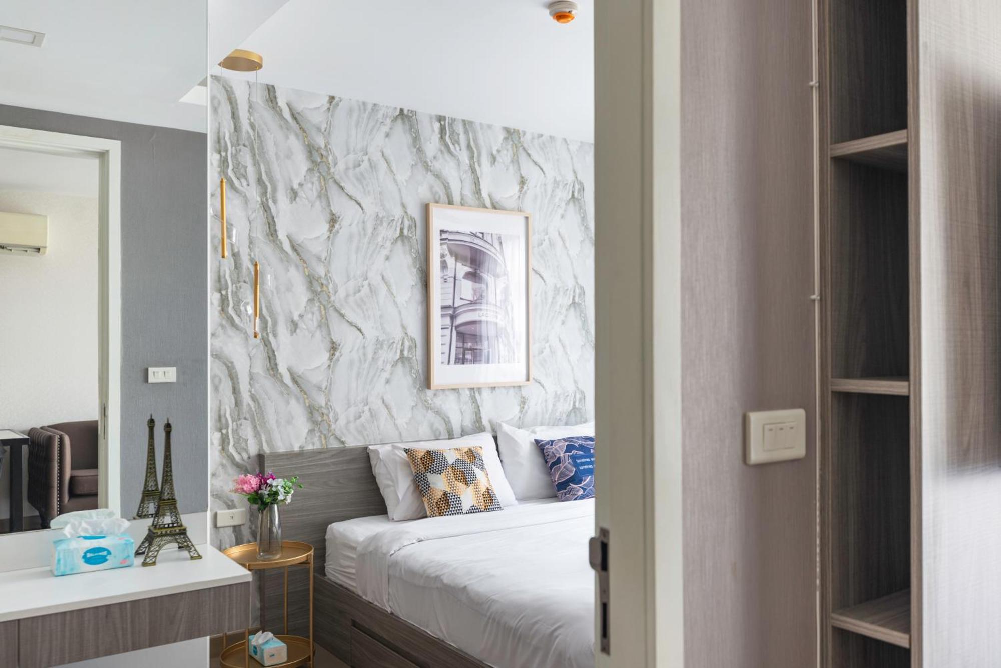 Dazzle Sukhumvit 7 By Lefoyer Apartamento