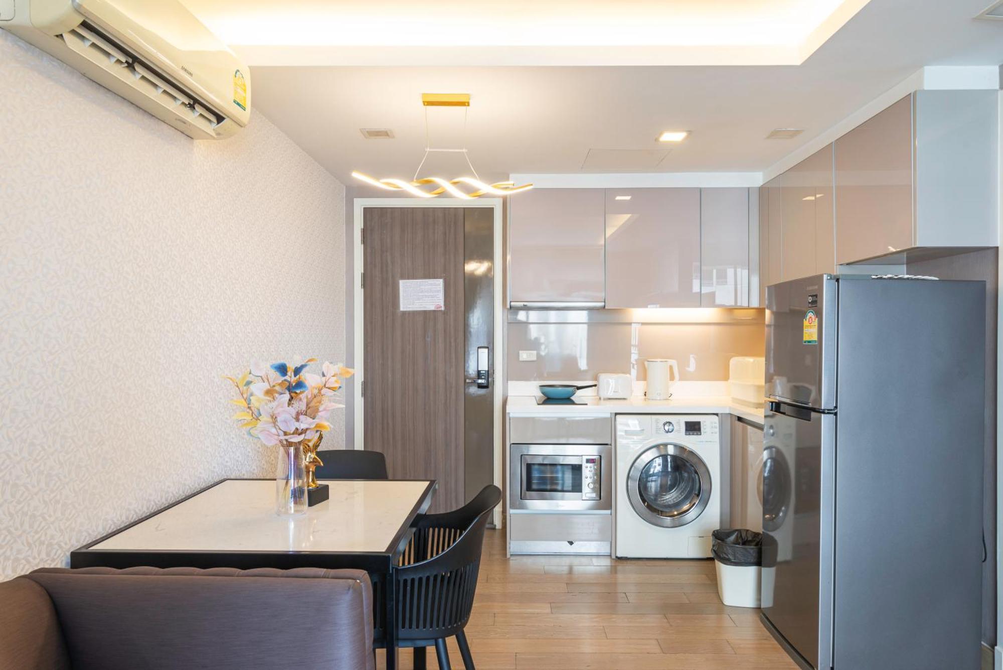 Apartamento Dazzle Sukhumvit 7 By Lefoyer Banguecoque