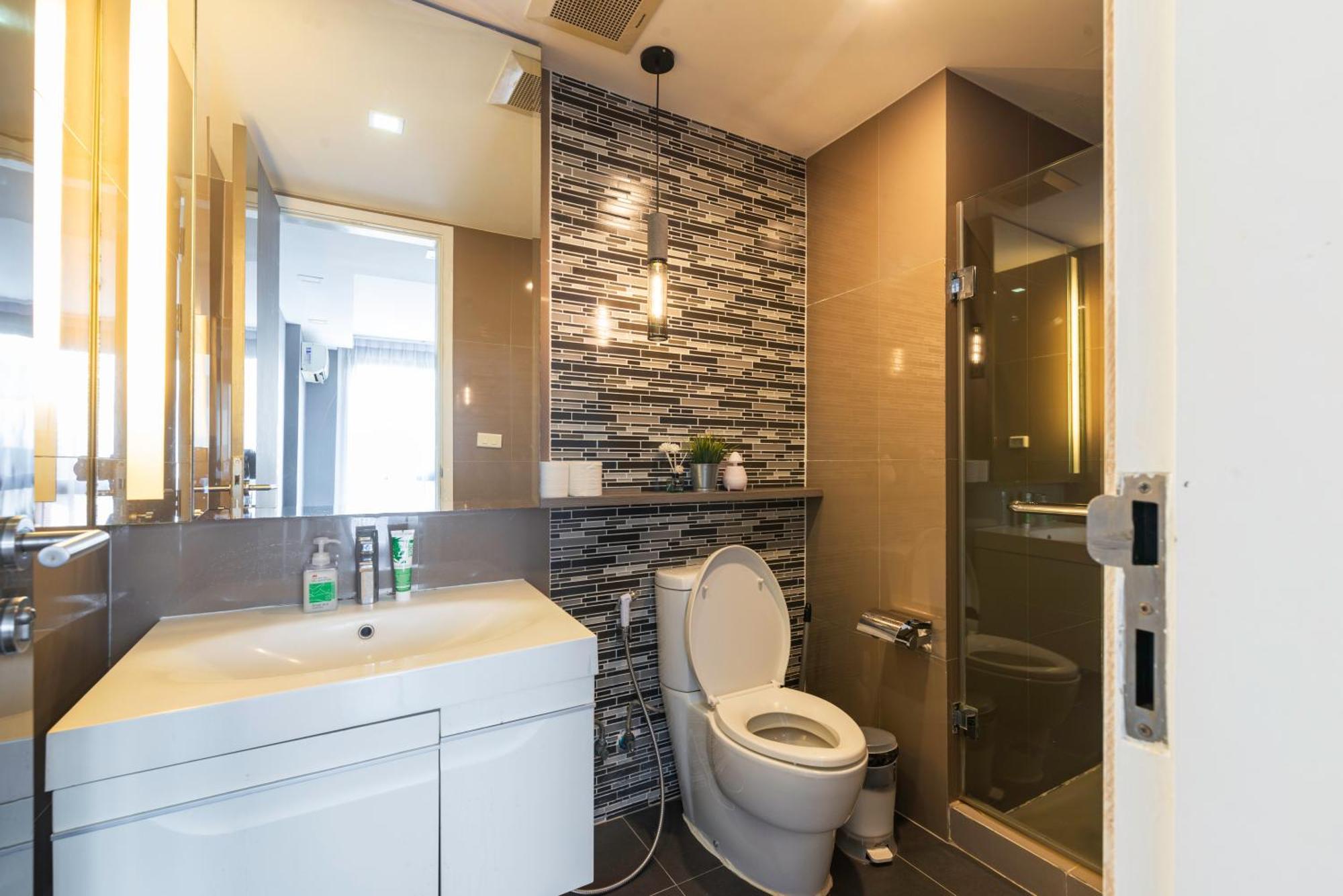 Appartamento Dazzle Sukhumvit 7 By Lefoyer