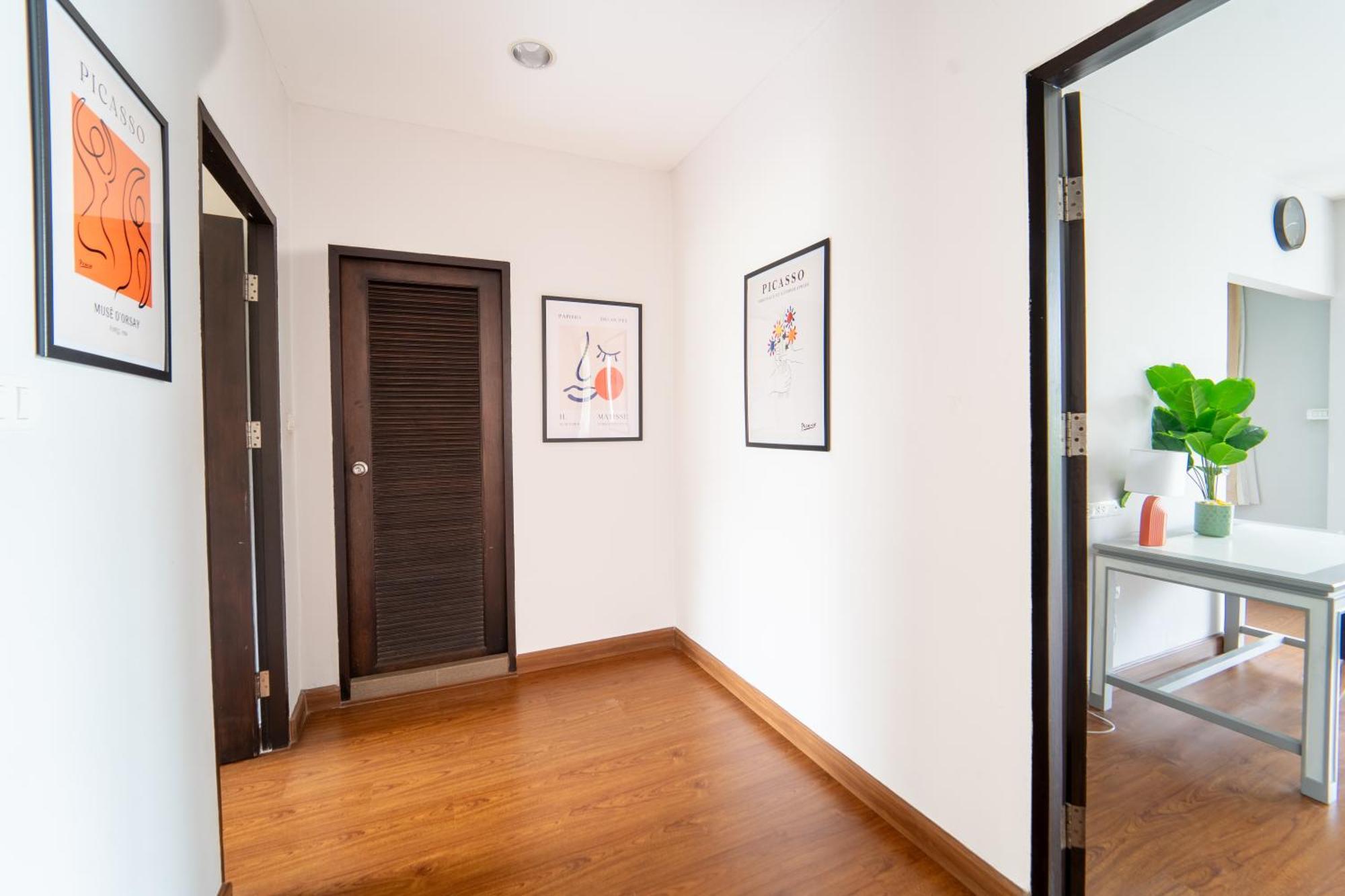 5 Star Spacious & Bright 4br House With Cinema